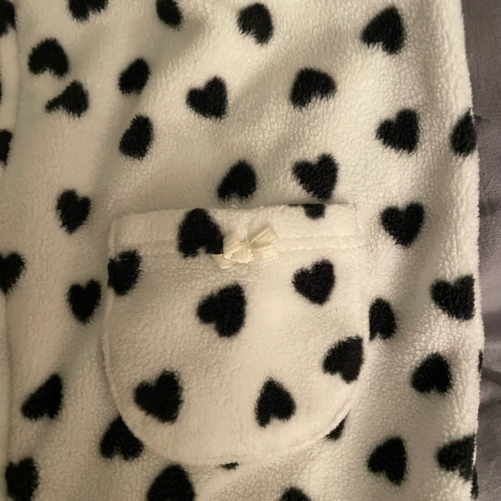 Carter's Black & White Hearts Patterned Fleece Jumpsuit w/Front Pockets & Bows - Picture 3 of 5